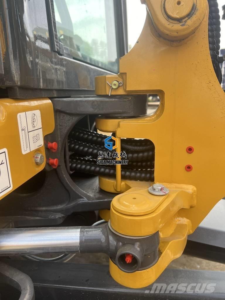 XCMG XE27U Mini kotrók < 7t