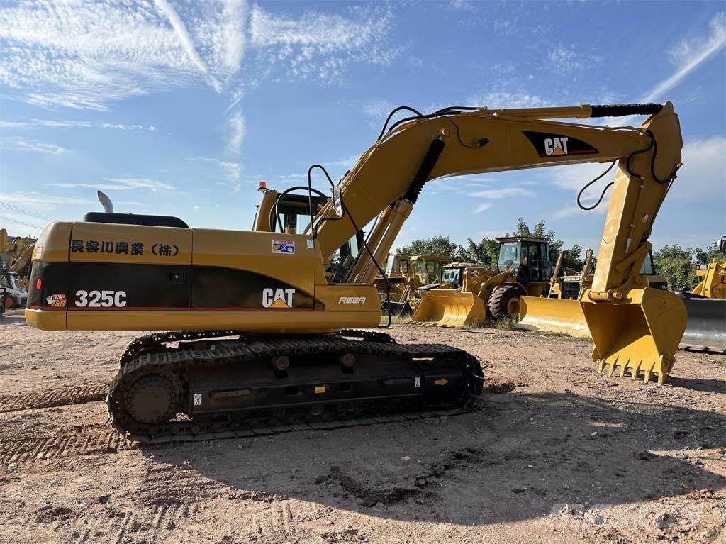 CAT 325 C Lánctalpas kotrók