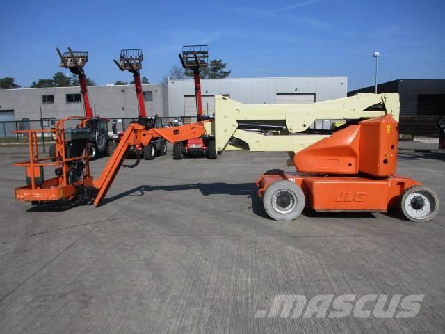 JLG E 400 AJPN (817) Karos emelők