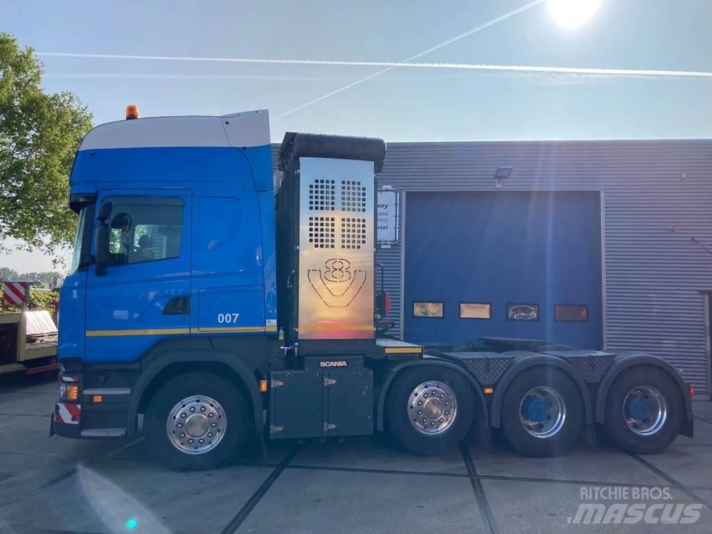 Scania R730 V8 8x4 Nyergesvontatók
