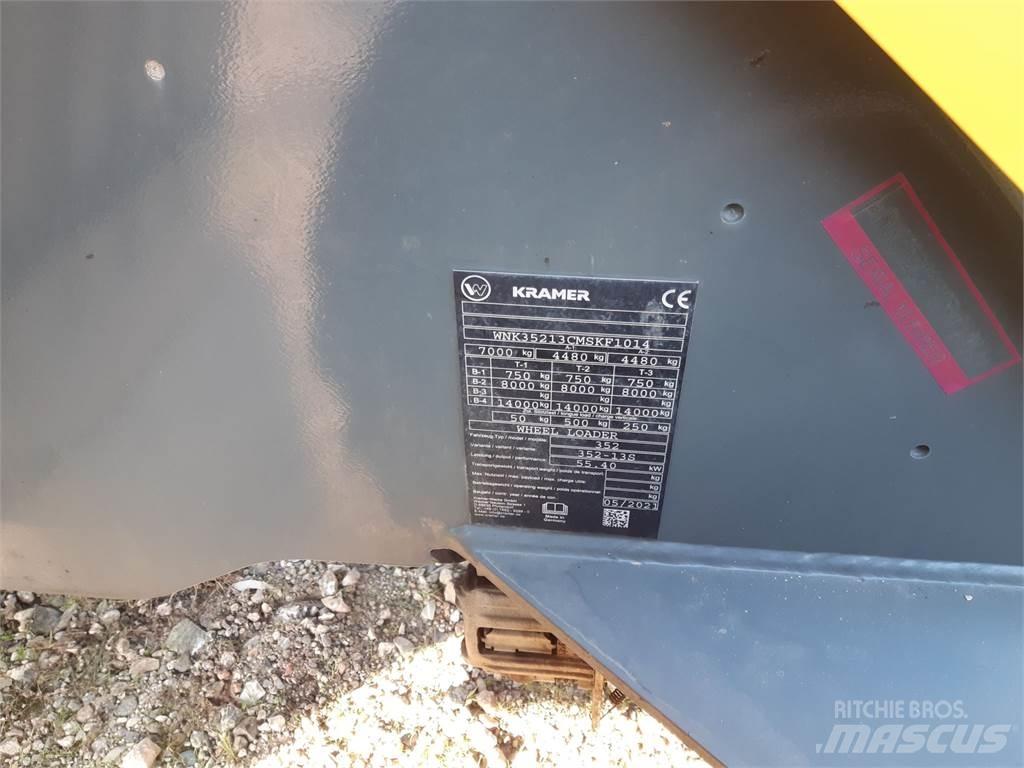 Kramer 8105 Gumikerekes homlokrakodók