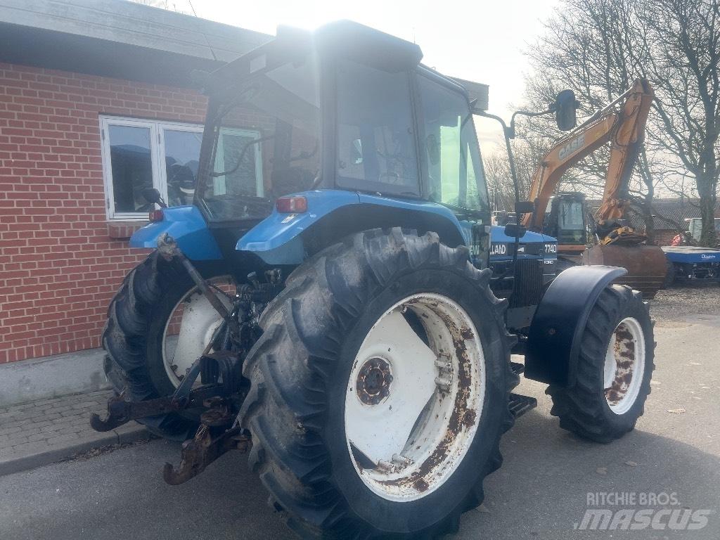 New Holland 7740 Traktorok