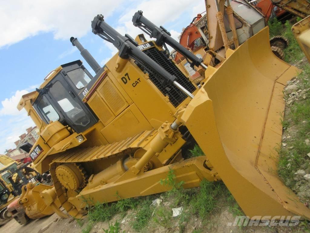 CAT D 7 H lánctalpas dózerek