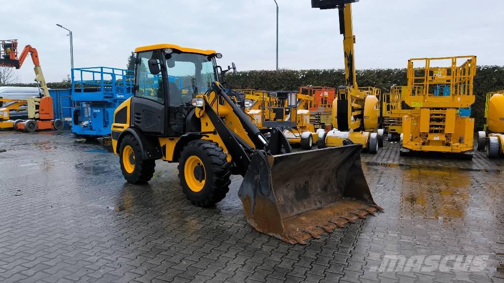JCB 406 Gumikerekes homlokrakodók