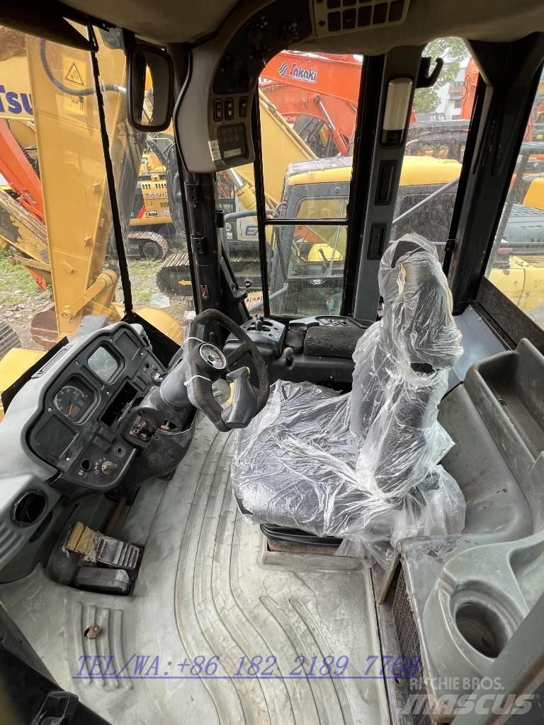 CAT 980 G Gumikerekes homlokrakodók