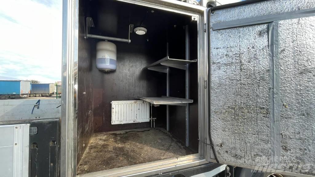 Volvo FL 10 Járműszállítók