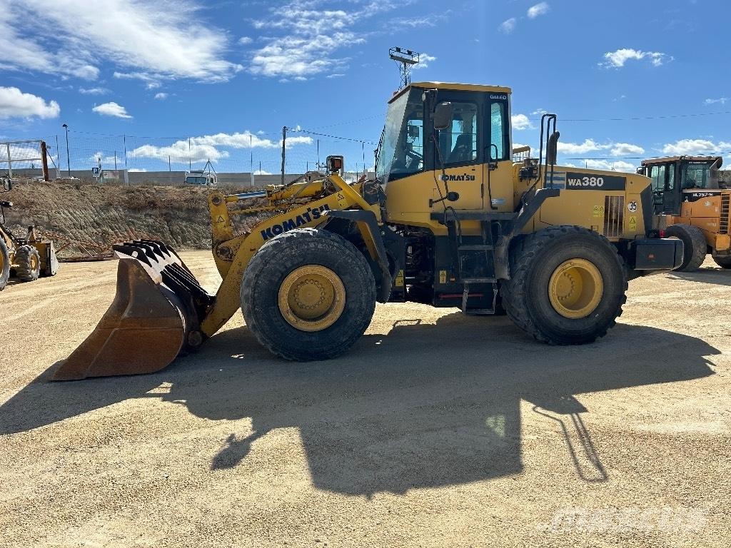 Komatsu WA 380-5 Gumikerekes homlokrakodók