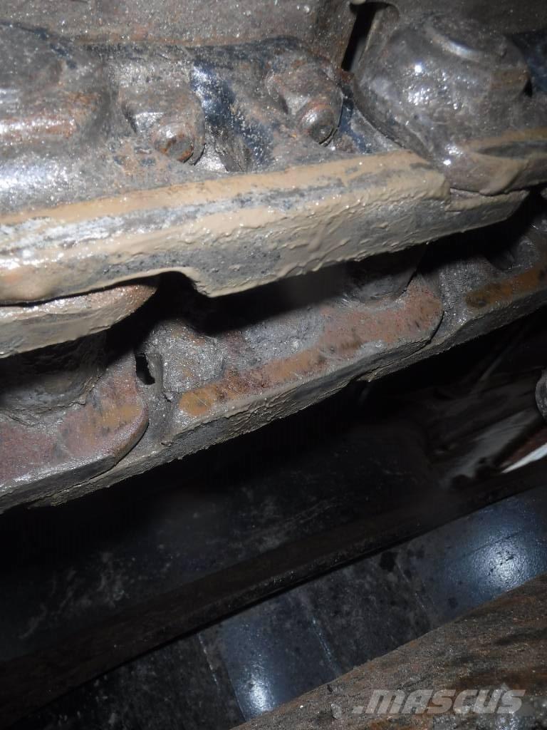 Hitachi ZX 135 US-6 Lánctalpas kotrók