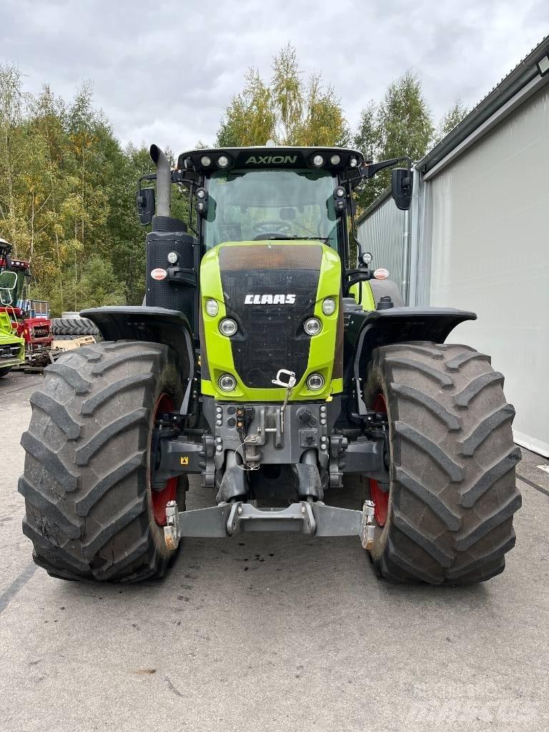 CLAAS Axion 950 Traktorok