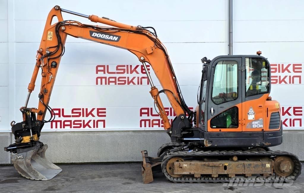 Doosan DX 80 R Közepes (midi) kotrók 7 t - 12 t