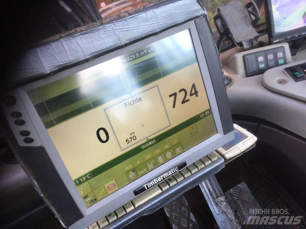 John Deere 1270 D Betakarítók