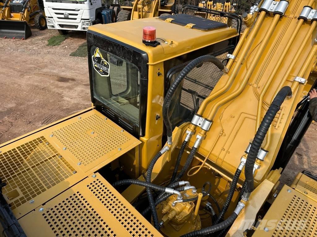 CAT 330 B Lánctalpas kotrók