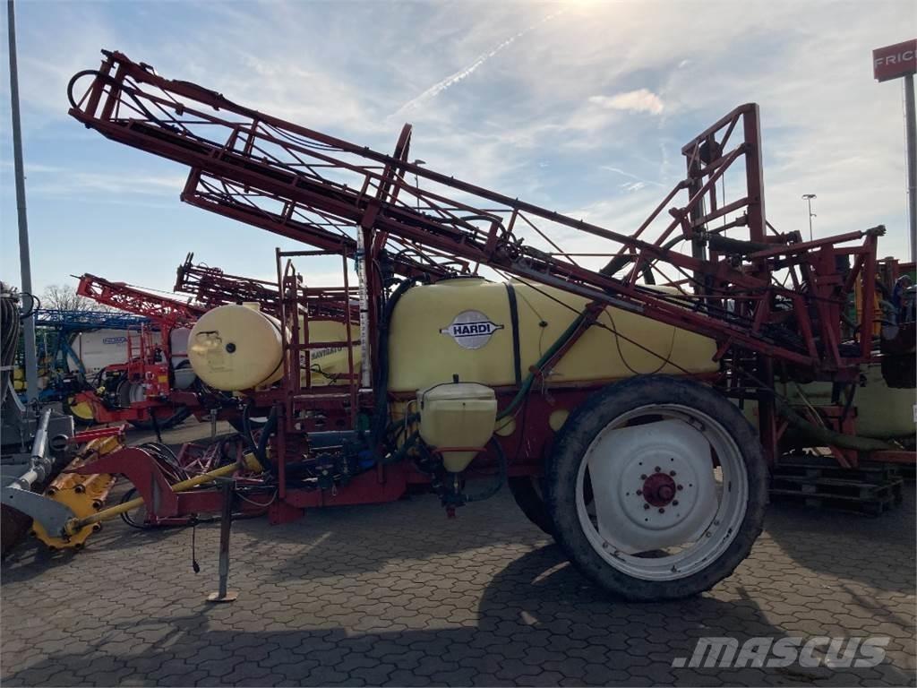 Hardi TZY 2400 Vontatott trágyaszórók