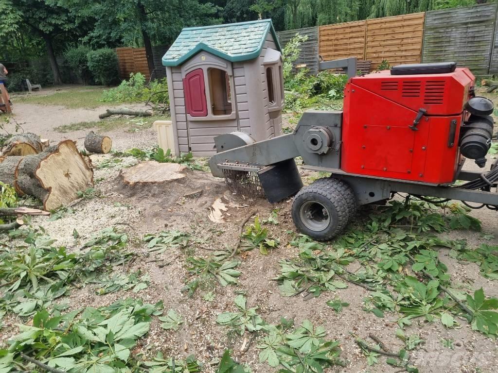 FSI ST 27D 2WD Fatönkdaráló