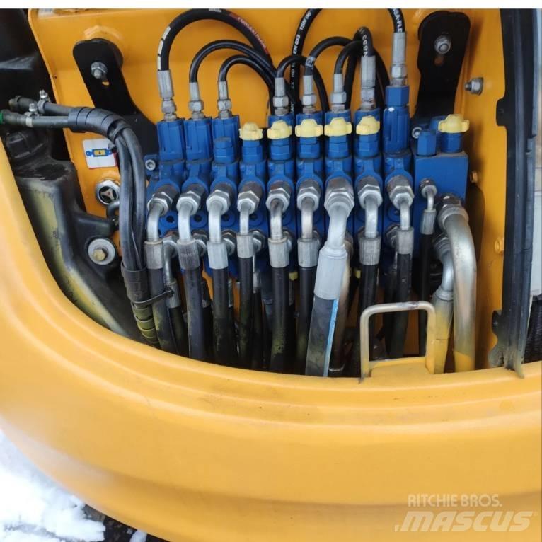 JCB 8045 Mini kotrók < 7t