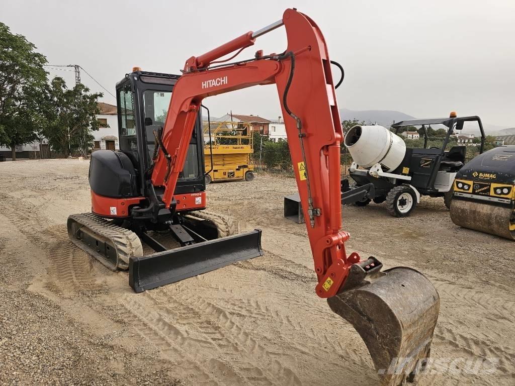 Hitachi ZX 35 U-2 Mini kotrók < 7t