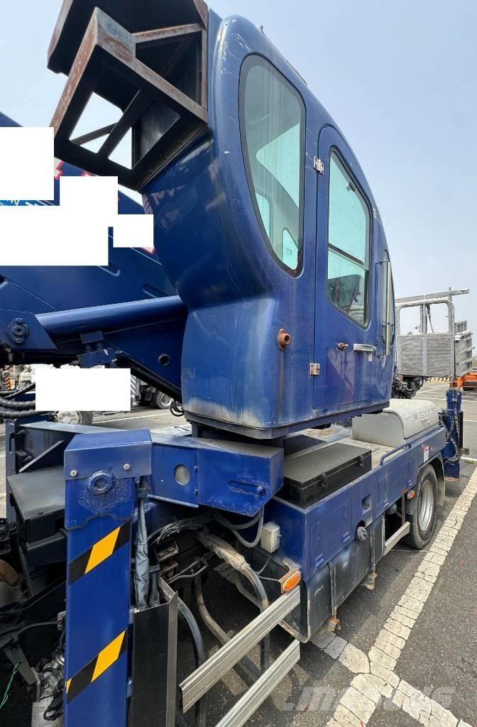 Horyong SKY280 Teherautóra szerelt emelők és állványok