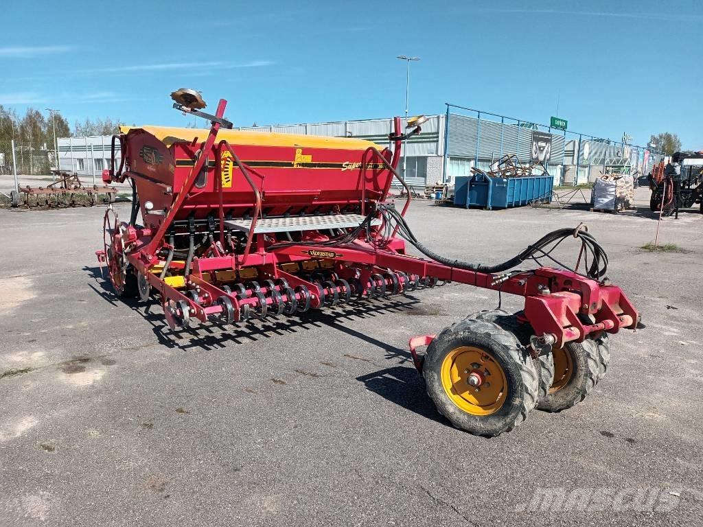 Väderstad Rapid300C Vetőgépek