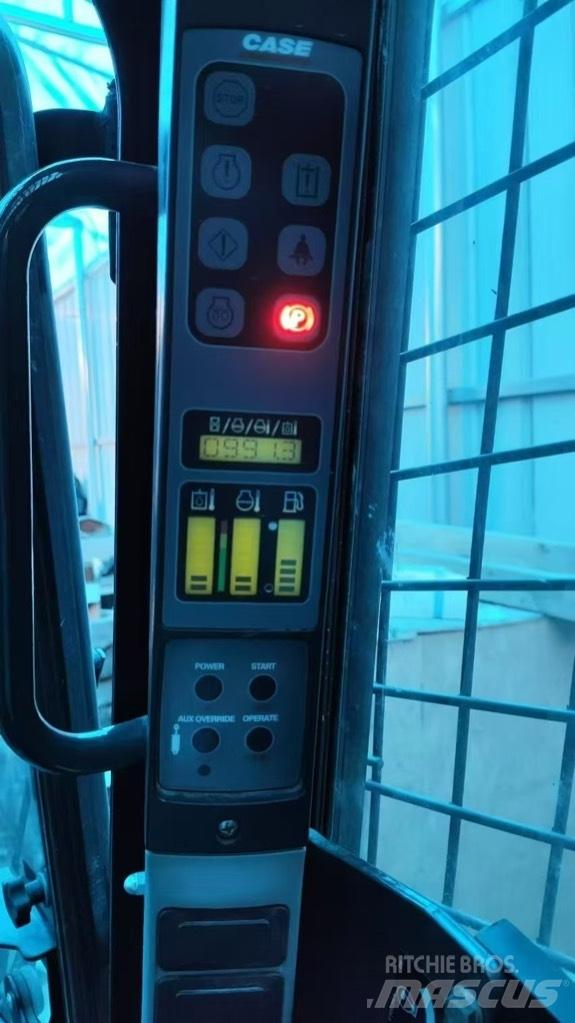 CASE SR 175 Kompaktrakodók