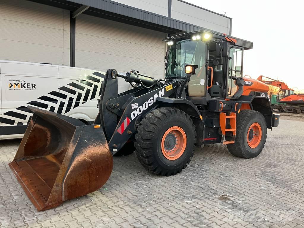 Doosan DL 280-7 Gumikerekes homlokrakodók