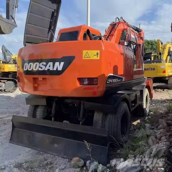 Doosan DX150W-9C Gumikerekes kotrók