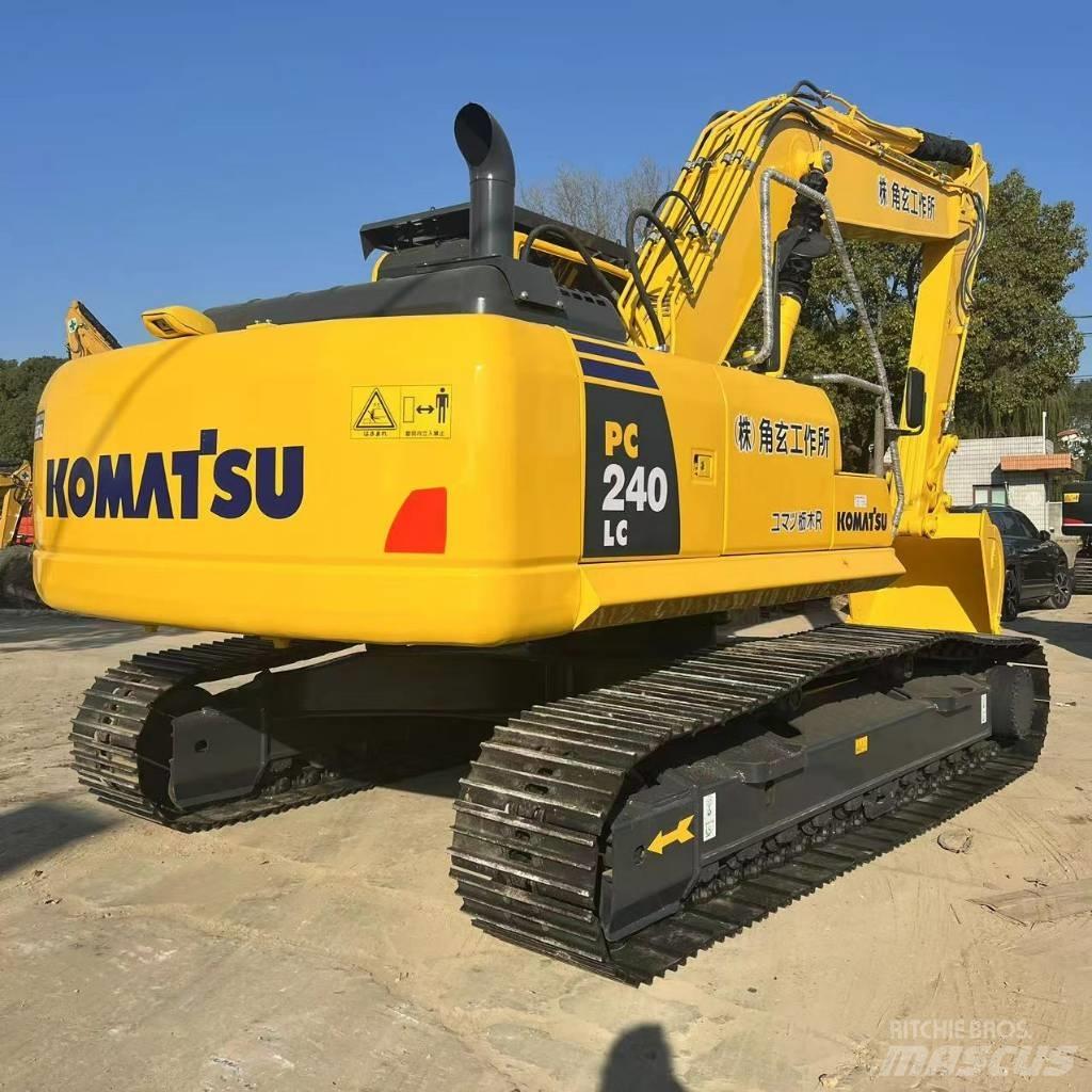 Komatsu PC240LC-8 Mini kotrók < 7t