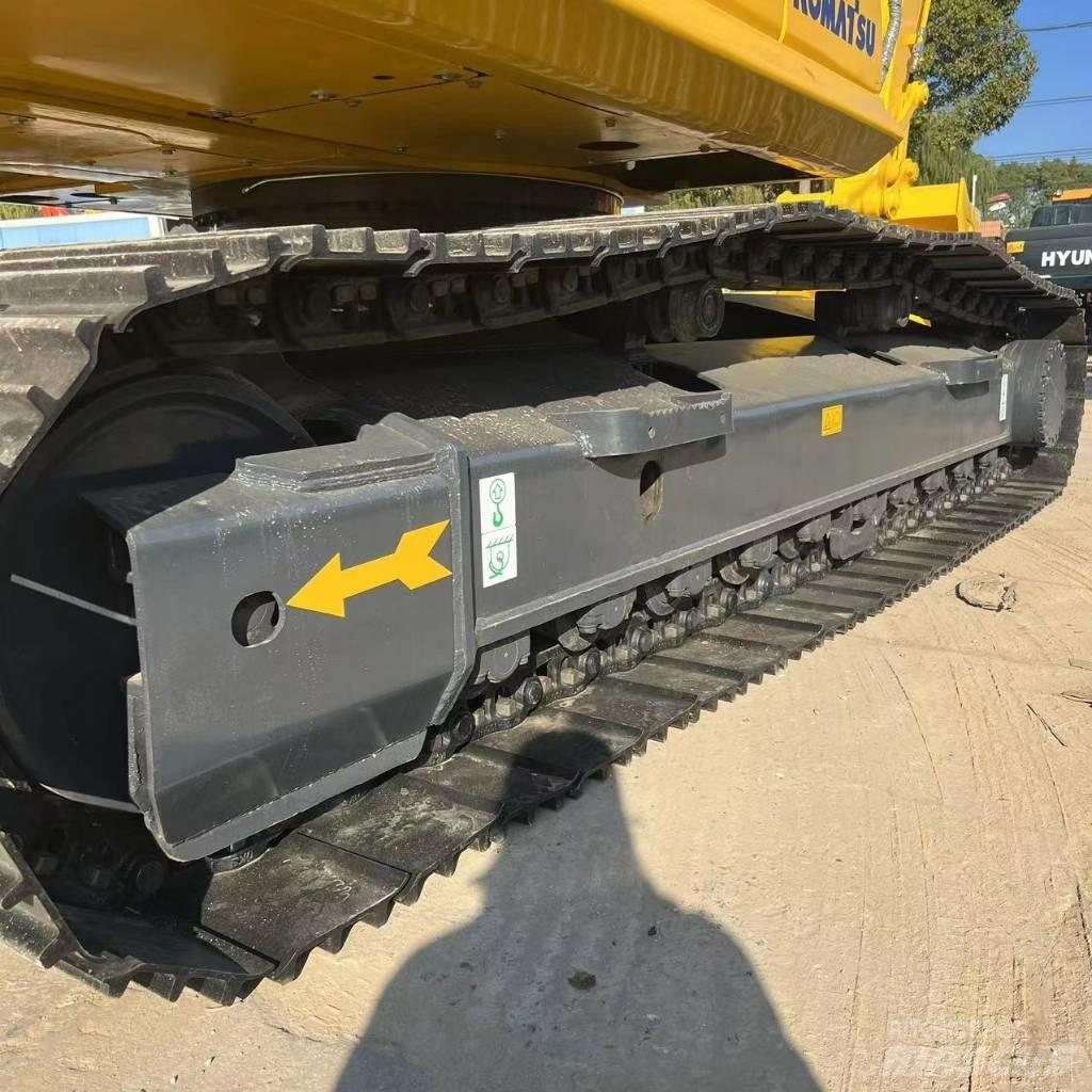 Komatsu PC240LC-8 Mini kotrók < 7t