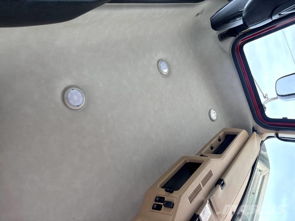 Mack Granite Nyergesvontatók