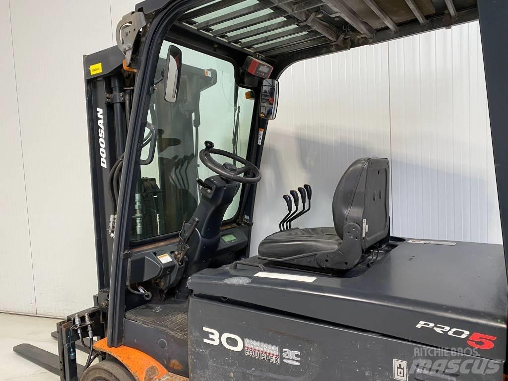 Doosan B30X-5 Elektromos targoncák