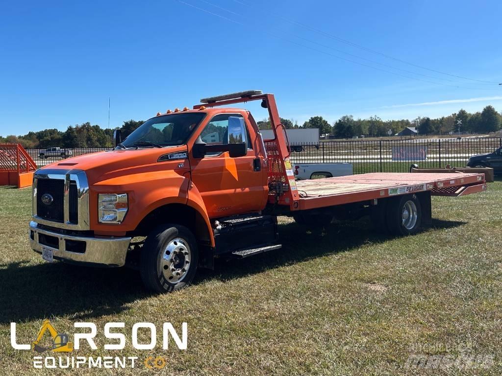 Ford F650 Platós / Ponyvás teherautók