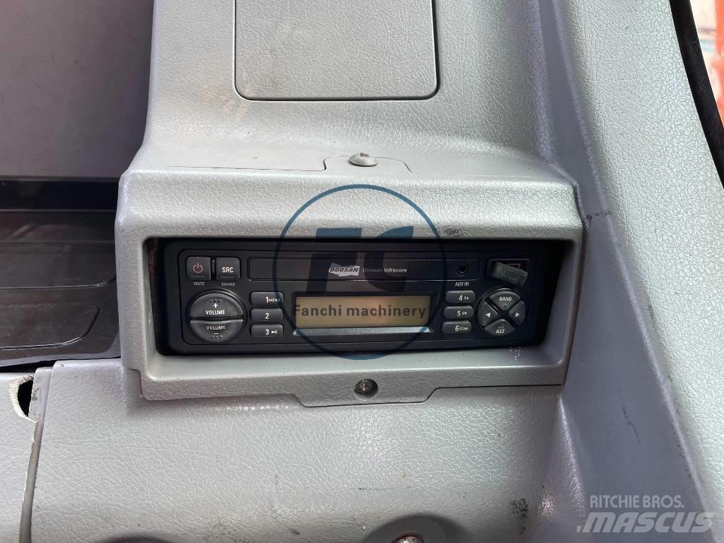 Doosan DX300 Lánctalpas kotrók
