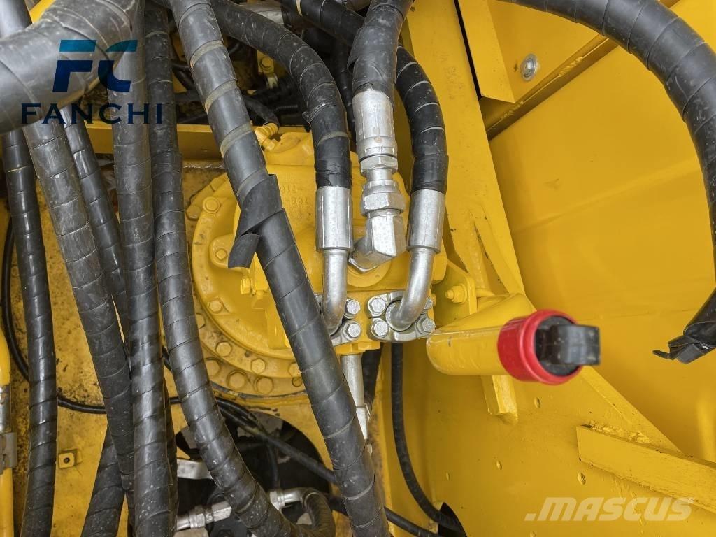 Komatsu PC210 Lánctalpas kotrók