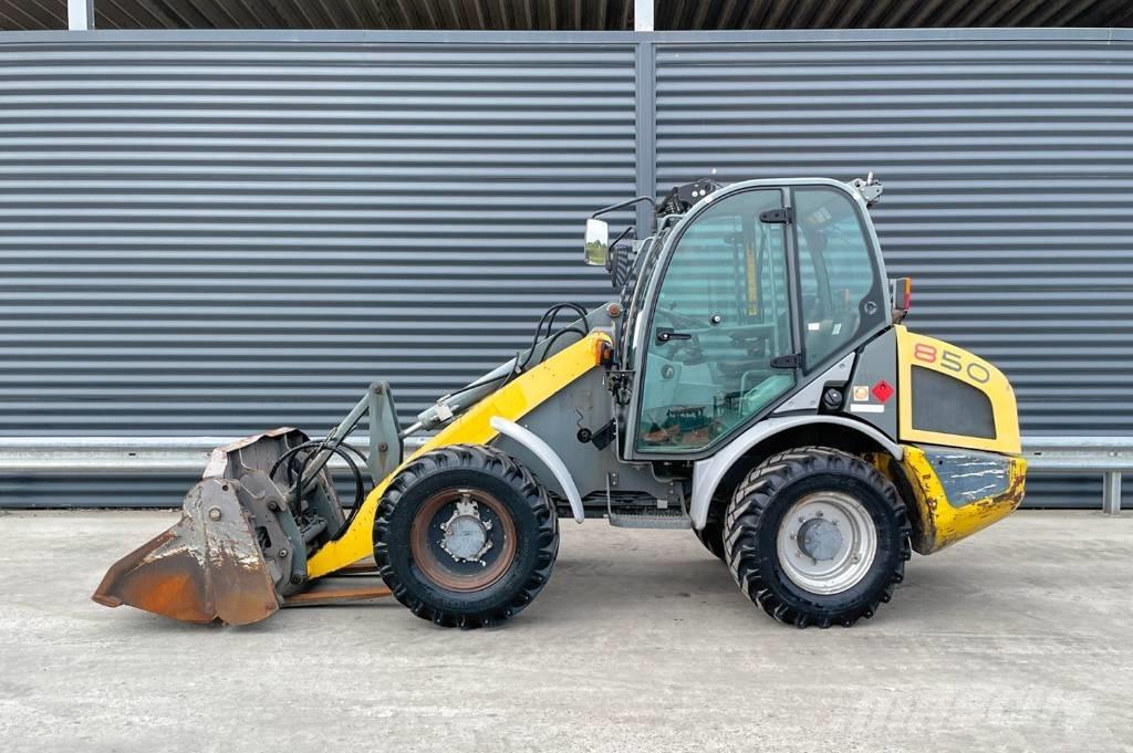 Kramer 346 Gumikerekes homlokrakodók