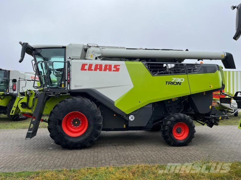 CLAAS TRION 730 Kombájnok