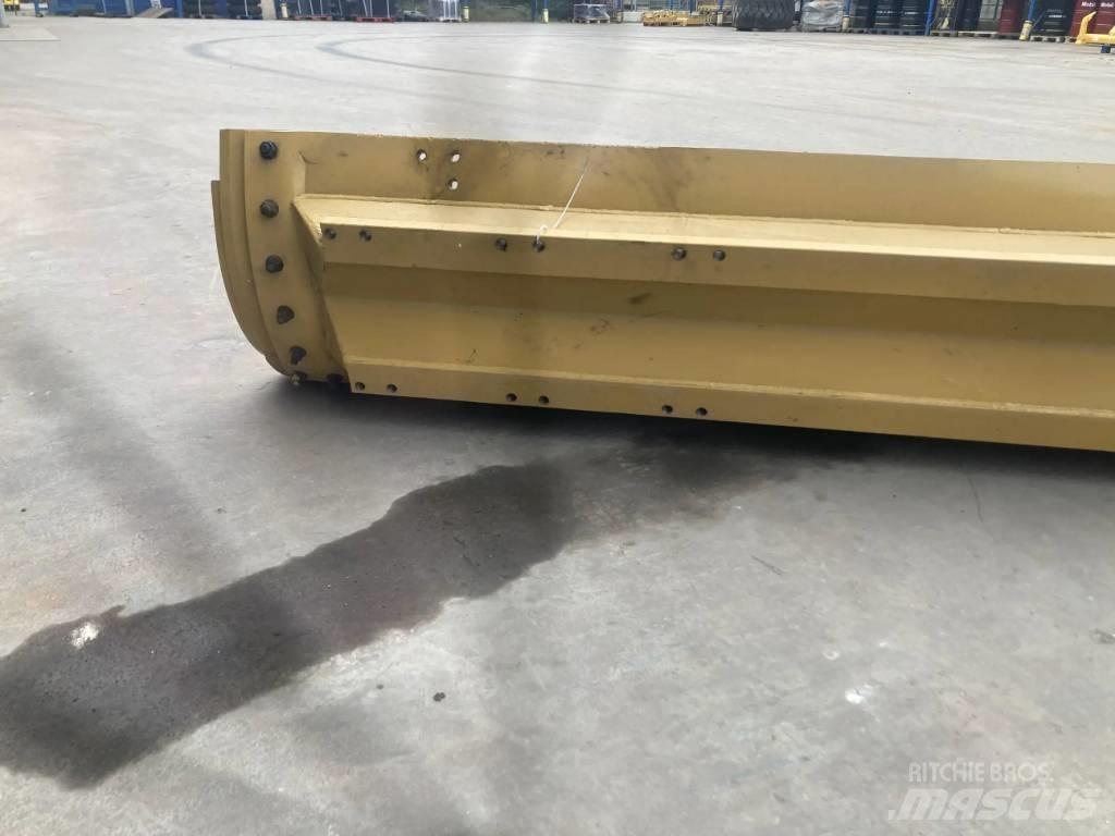 CAT 120M Moldboard Tolólapok