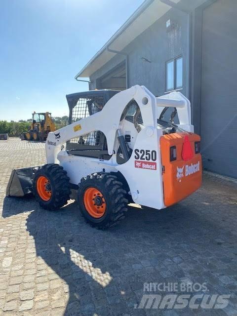 Bobcat S 250 Kompaktrakodók