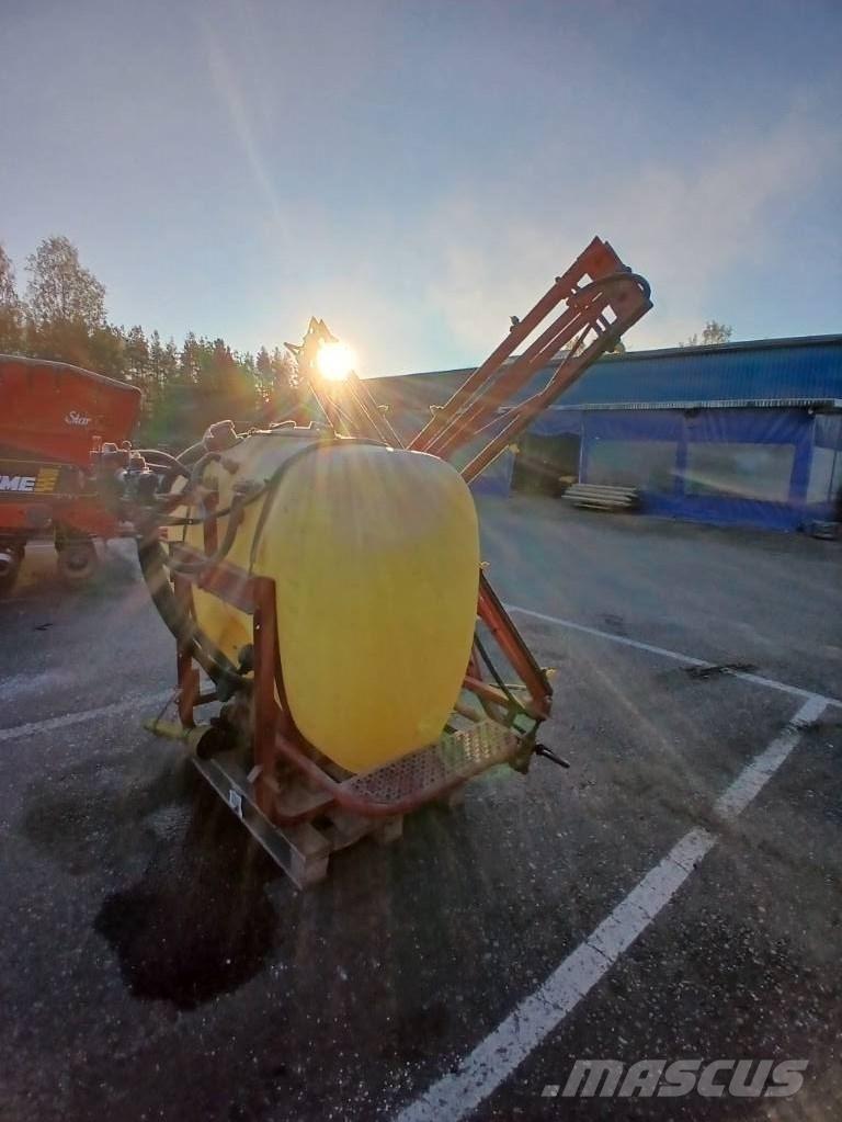 Hardi NK 850 / 12M Rögzített trágyaszórók