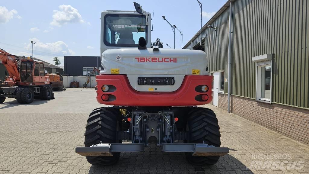 Takeuchi TB295W Gumikerekes kotrók