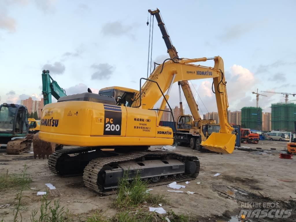Komatsu PC 200-7 Közepes (midi) kotrók 7 t - 12 t