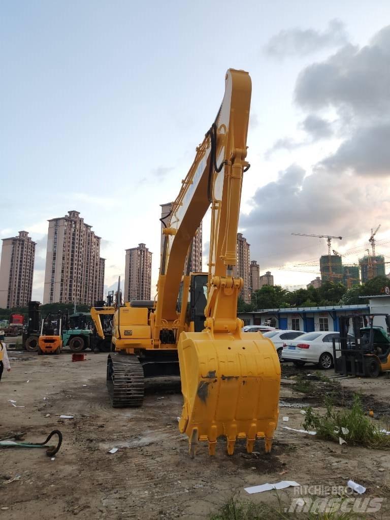 Komatsu PC 200-7 Közepes (midi) kotrók 7 t - 12 t