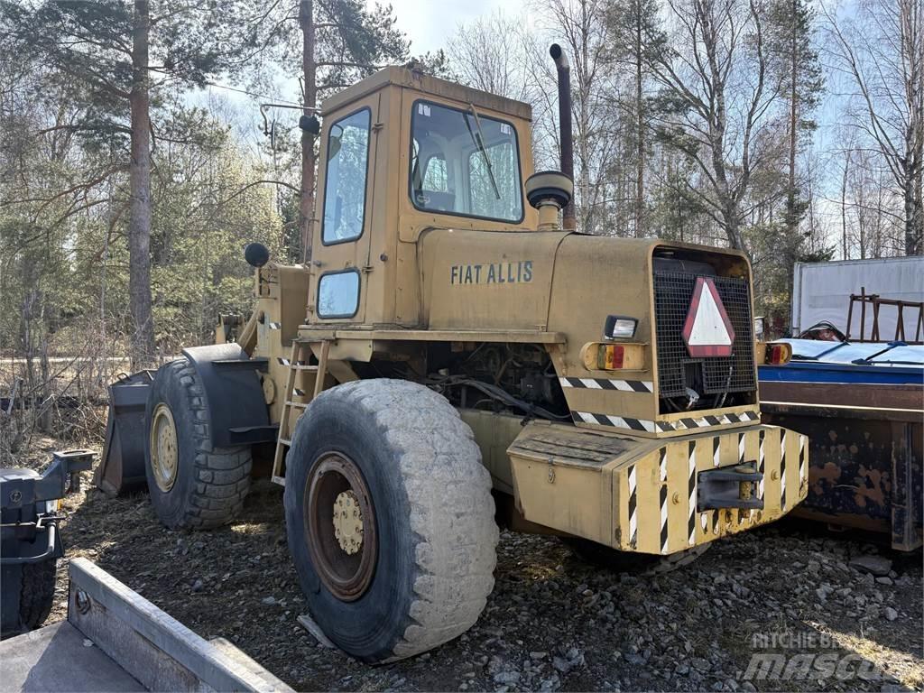 Fiat Allis Gumikerekes homlokrakodók
