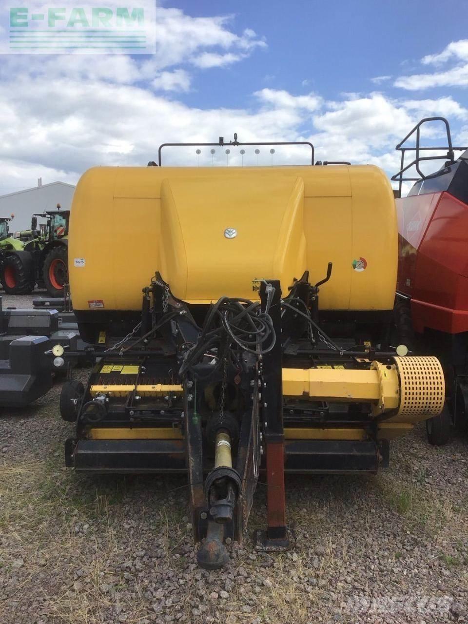 New Holland BB9080 Szögletes bálázók