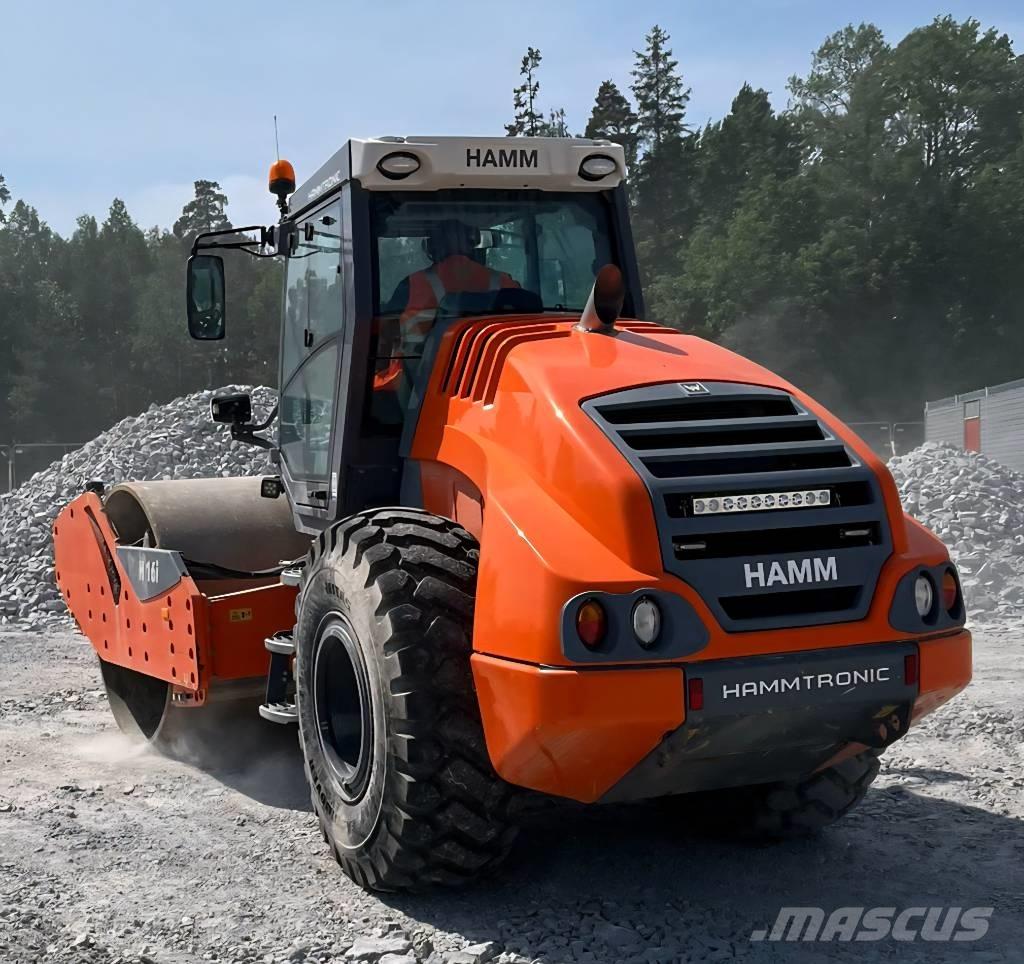Hamm H 16 i Ikerdobos hengerek