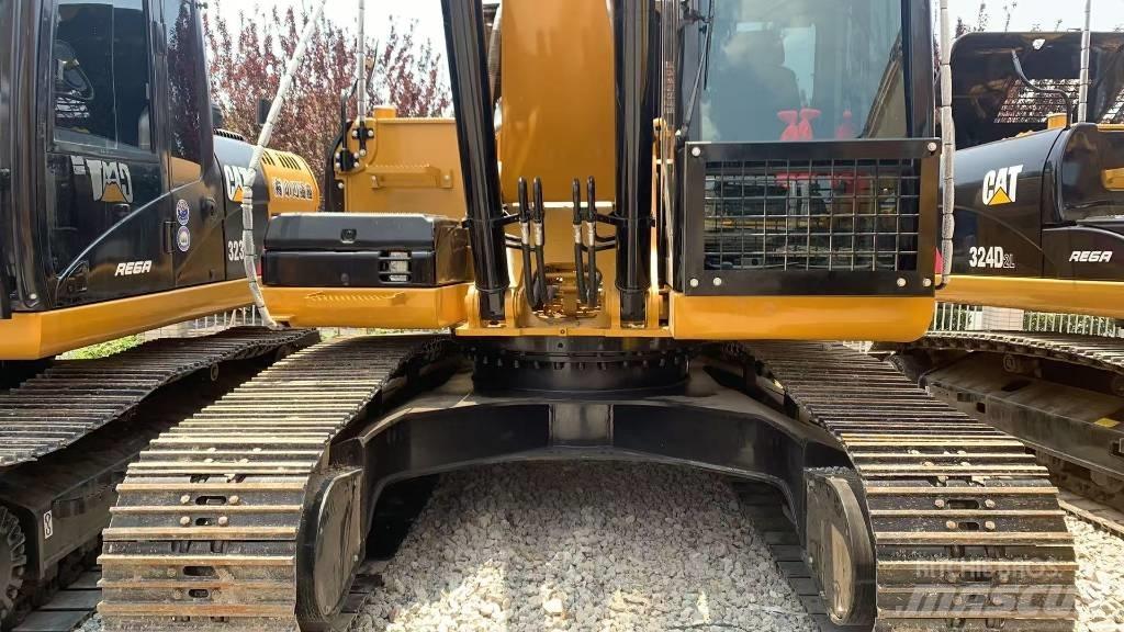 CAT 325 B L Lánctalpas kotrók