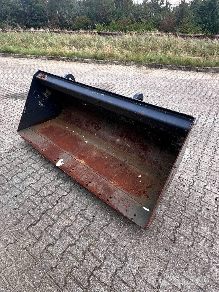 JCB Læsseskovl - 226cm Kanalak