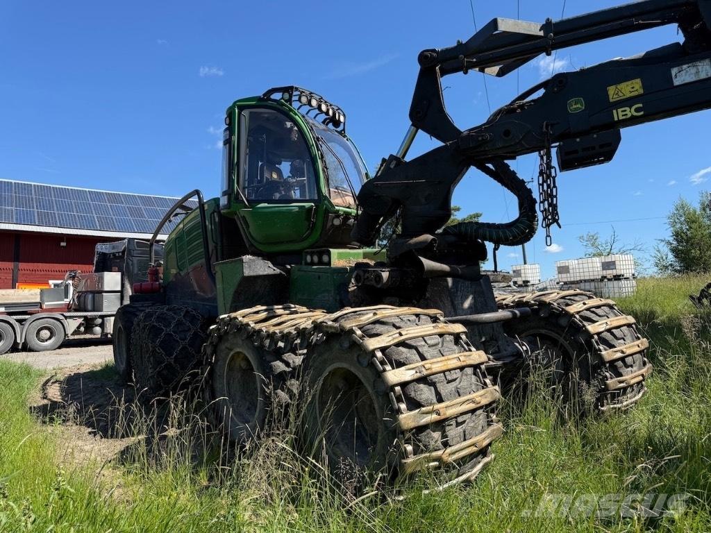 John Deere 1270 G Betakarítók