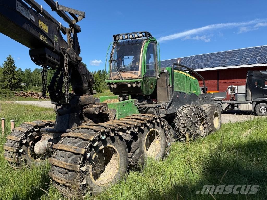 John Deere 1270 G Betakarítók