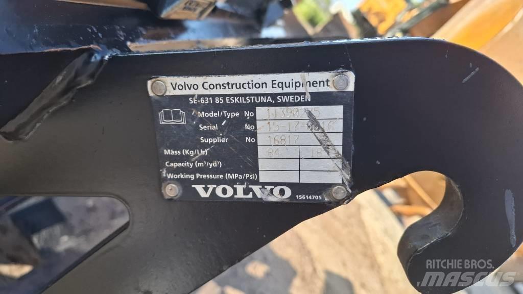 Volvo BM L20B Gumikerekes homlokrakodók