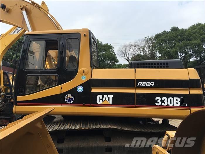 CAT 330 B L Lánctalpas kotrók