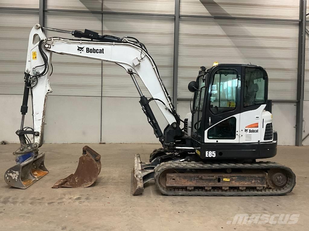 Bobcat E 85 Közepes (midi) kotrók 7 t - 12 t